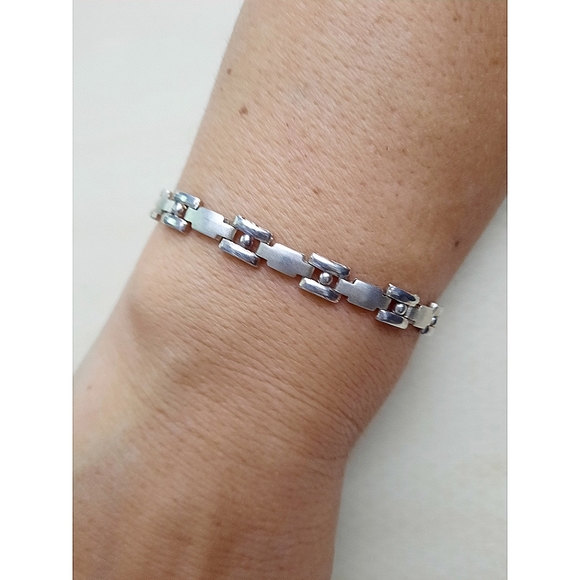 🌈 Sterling Matte Finish Bracelet - Picture 5 of 5